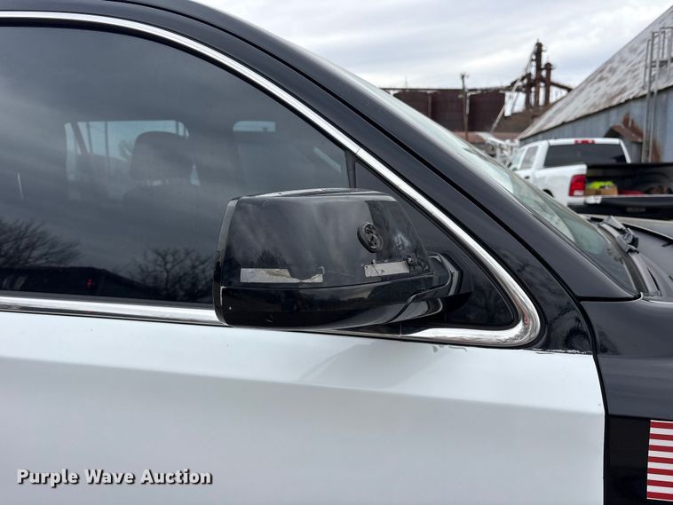 image for item ES8573 2020 Chevrolet Tahoe Police SUV