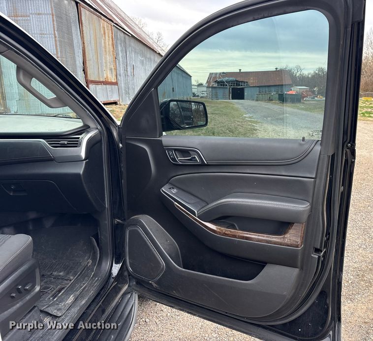 image for item ES8573 2020 Chevrolet Tahoe Police SUV