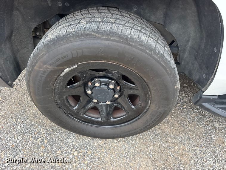 image for item ES8573 2020 Chevrolet Tahoe Police SUV