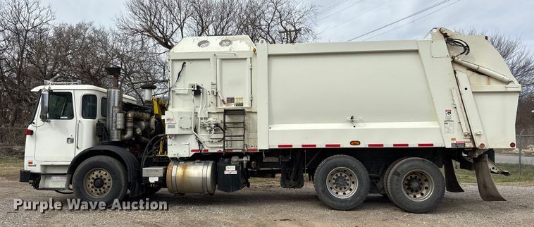 image for item ES8576 2015 Autocar Xpeditor refuse truck