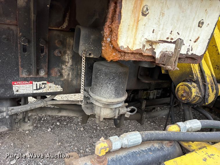 image for item ES8576 2015 Autocar Xpeditor refuse truck