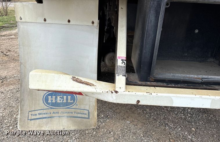 image for item ES8576 2015 Autocar Xpeditor refuse truck