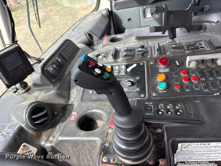 image for item ES8576 2015 Autocar Xpeditor refuse truck