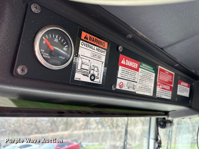 image for item ES8576 2015 Autocar Xpeditor refuse truck