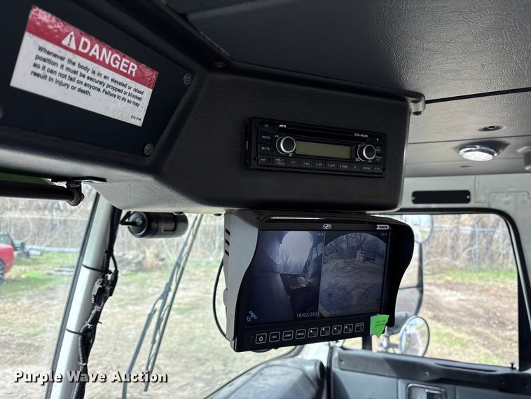 image for item ES8576 2015 Autocar Xpeditor refuse truck