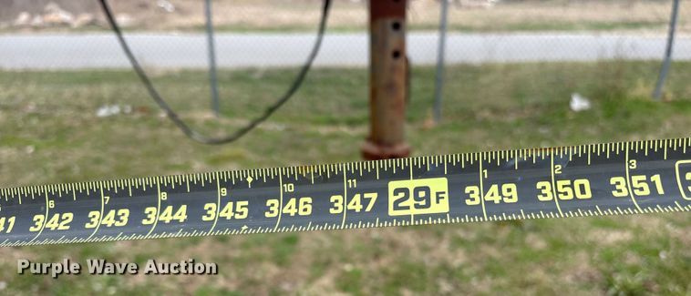 image for item ES8577 1997 Brown flatbed trailer