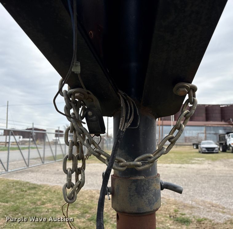 image for item ES8577 1997 Brown flatbed trailer