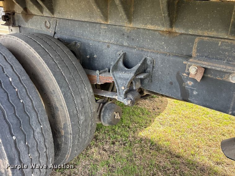 image for item ES8580 2009 Ford F750 Super Duty dump truck