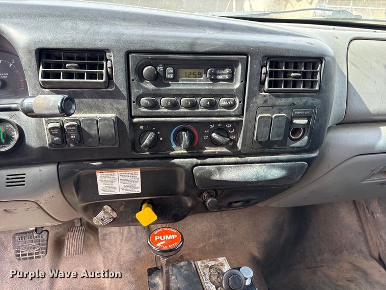 image for item ES8580 2009 Ford F750 Super Duty dump truck