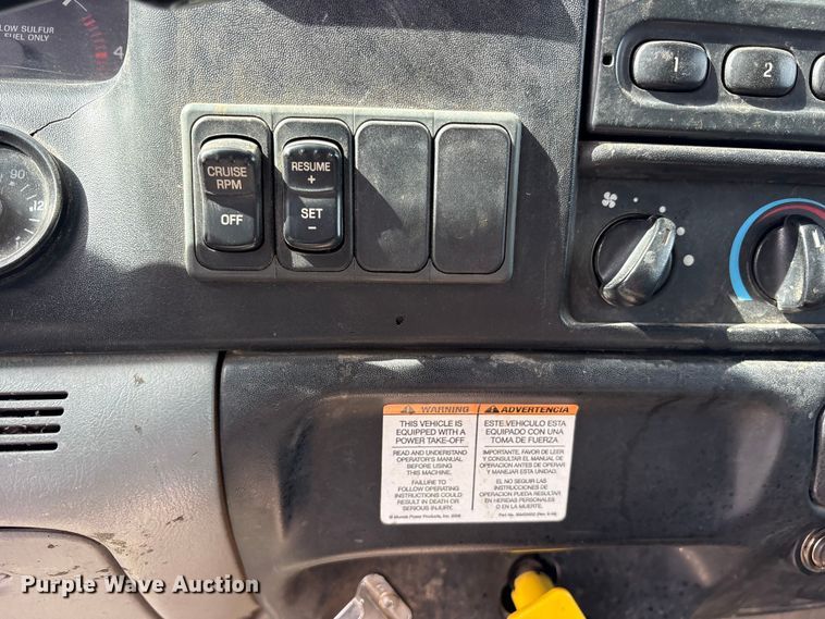 image for item ES8580 2009 Ford F750 Super Duty dump truck