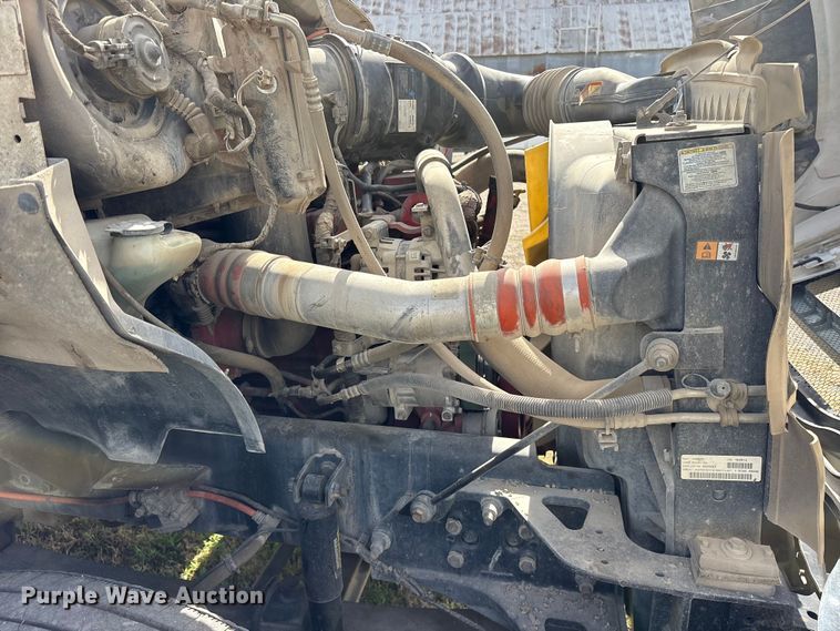 image for item ES8580 2009 Ford F750 Super Duty dump truck