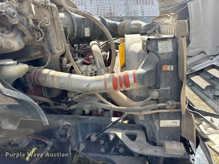 image for item ES8580 2009 Ford F750 Super Duty dump truck