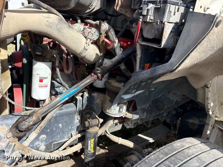 image for item ES8580 2009 Ford F750 Super Duty dump truck