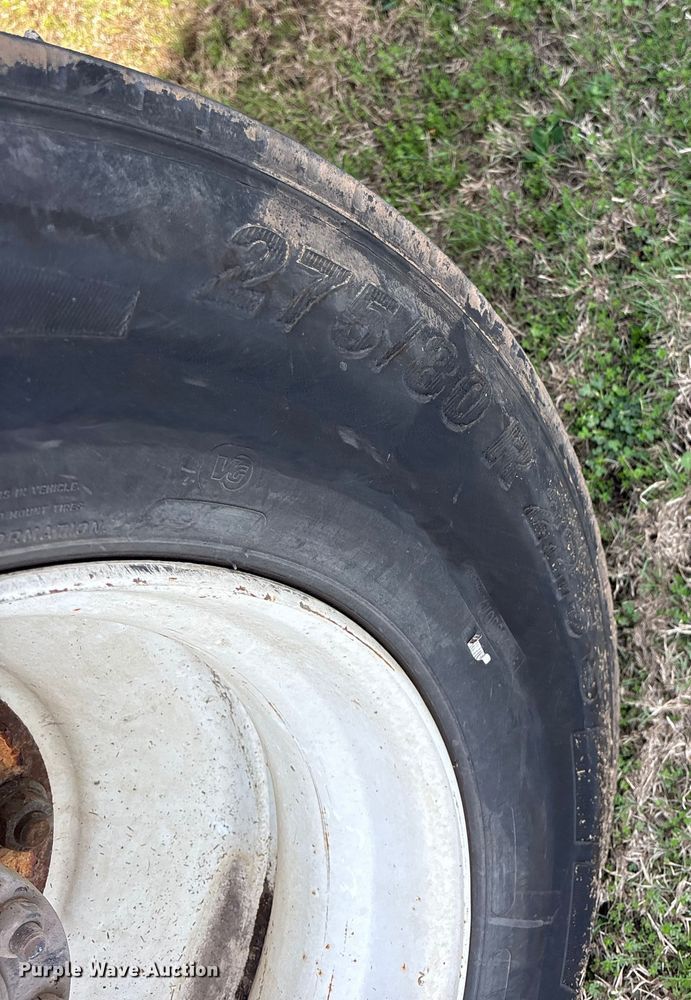 image for item ES8580 2009 Ford F750 Super Duty dump truck