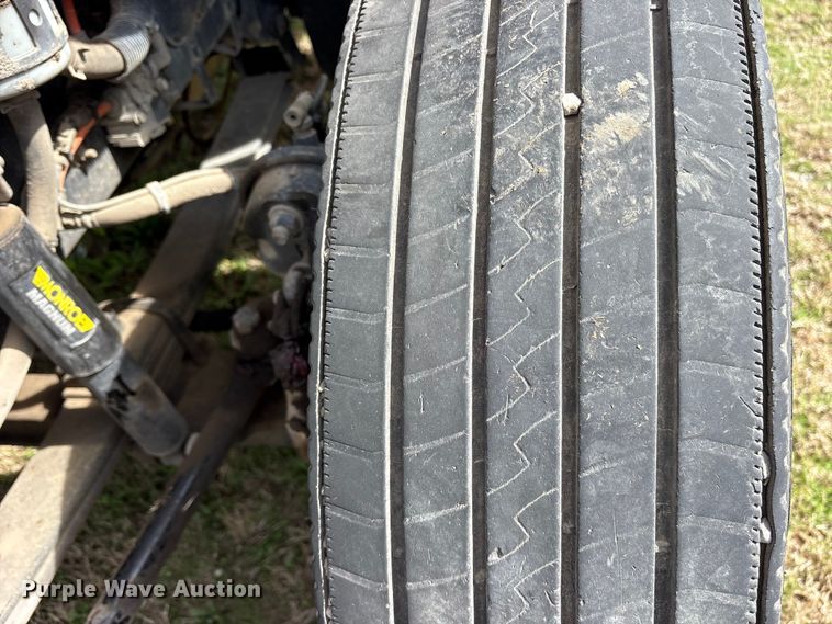 image for item ES8580 2009 Ford F750 Super Duty dump truck