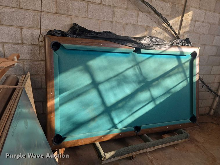 image for item ET1272 Pool table