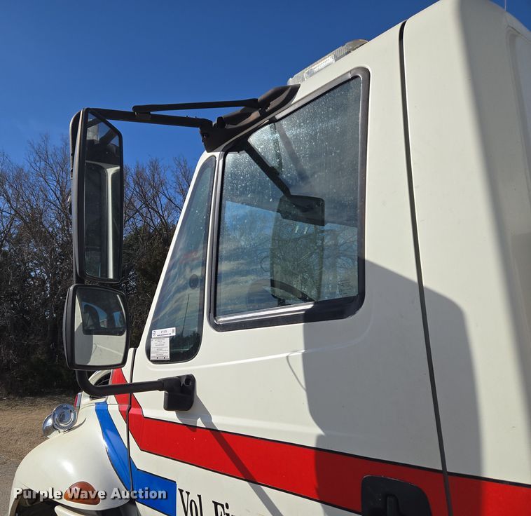 image for item ET1279 2002 International MA035 pumper fire truck