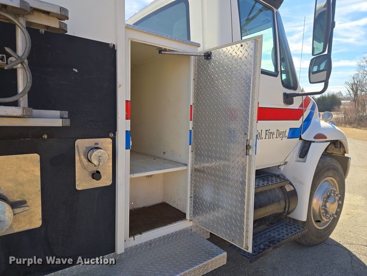 image for item ET1279 2002 International MA035 pumper fire truck