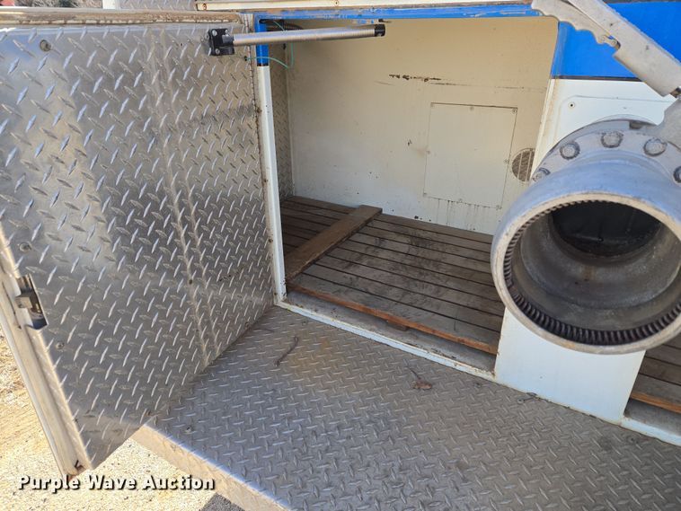 image for item ET1279 2002 International MA035 pumper fire truck