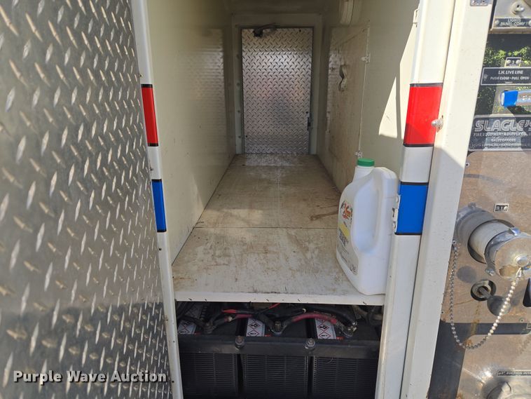 image for item ET1279 2002 International MA035 pumper fire truck