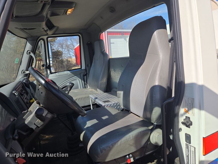 image for item ET1279 2002 International MA035 pumper fire truck