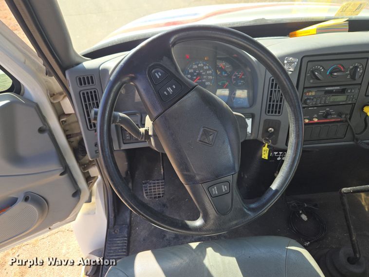 image for item ET1279 2002 International MA035 pumper fire truck