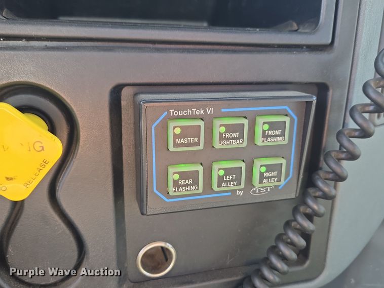 image for item ET1279 2002 International MA035 pumper fire truck