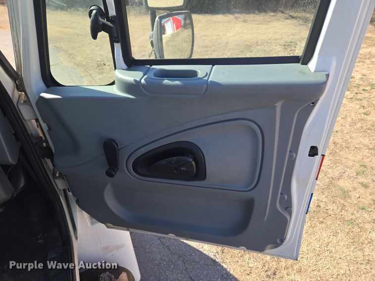 image for item ET1279 2002 International MA035 pumper fire truck