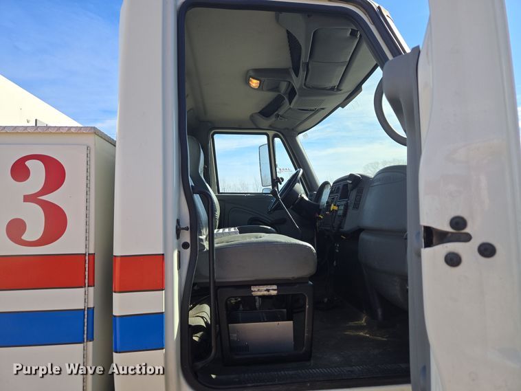 image for item ET1279 2002 International MA035 pumper fire truck