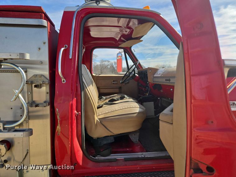 image for item ET1280 1978 GMC 6500 fire truck