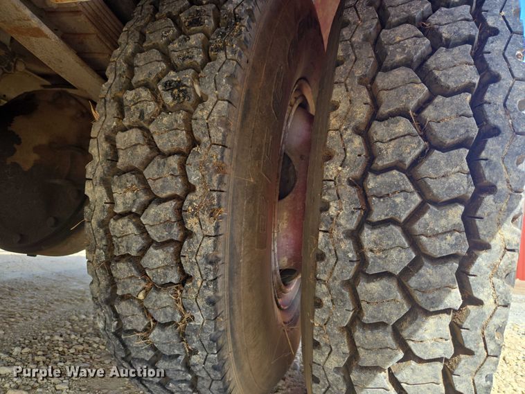 image for item ET1280 1978 GMC 6500 fire truck