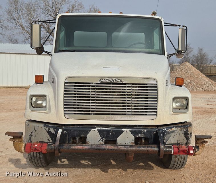 image for item ET1289 1995 Freightliner FL70 water truck