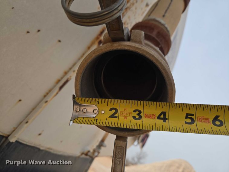 image for item ET1289 1995 Freightliner FL70 water truck