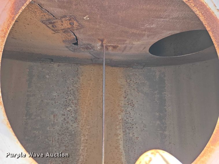 image for item ET1289 1995 Freightliner FL70 water truck