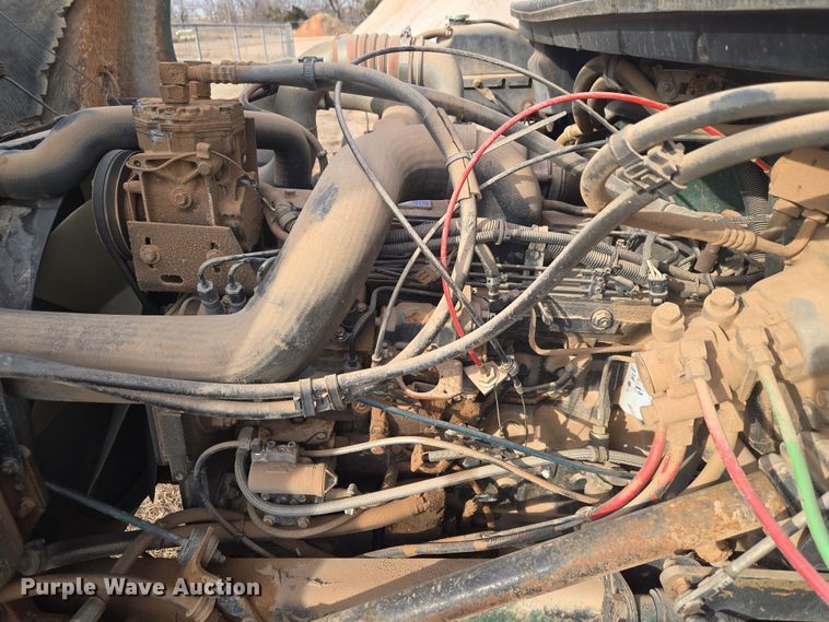 image for item ET1289 1995 Freightliner FL70 water truck