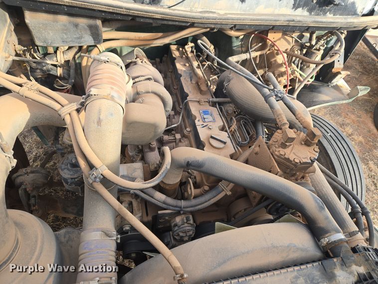 image for item ET1289 1995 Freightliner FL70 water truck