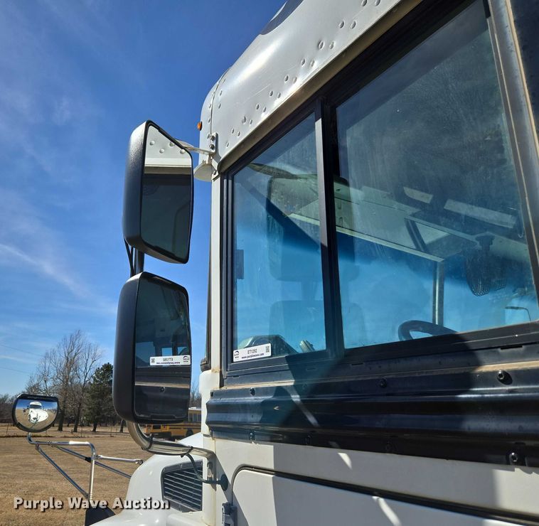 image for item ET1292 2016 Blue Bird Bb Conventional school bus