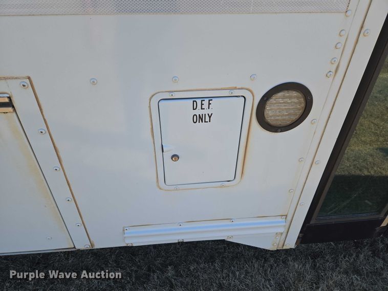 image for item ET1292 2016 Blue Bird Bb Conventional school bus