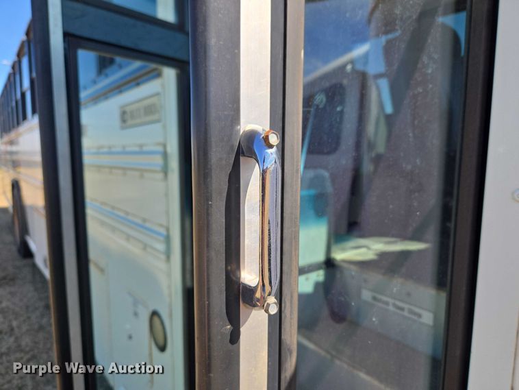 image for item ET1292 2016 Blue Bird Bb Conventional school bus