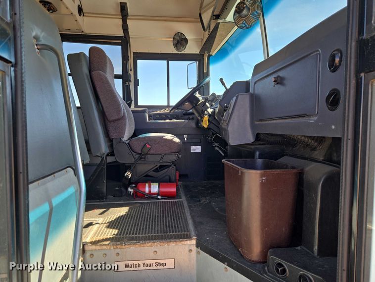 image for item ET1292 2016 Blue Bird Bb Conventional school bus