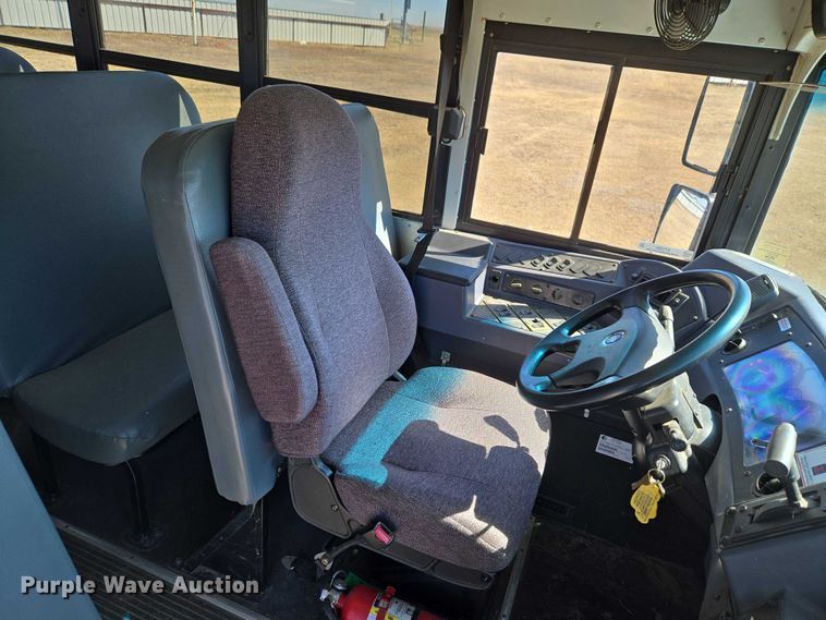 image for item ET1292 2016 Blue Bird Bb Conventional school bus