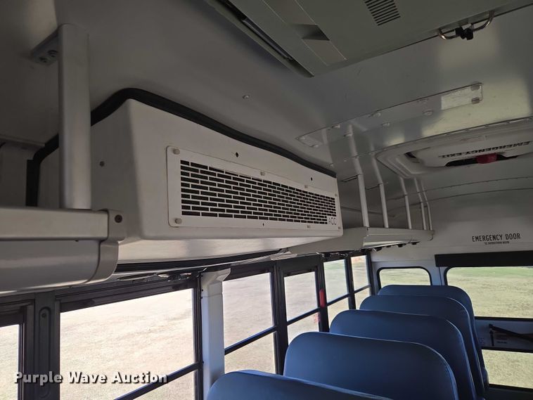 image for item ET1292 2016 Blue Bird Bb Conventional school bus