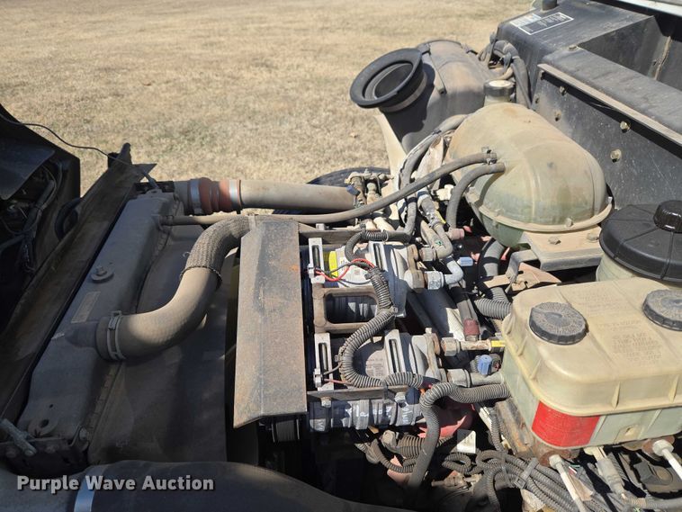 image for item ET1292 2016 Blue Bird Bb Conventional school bus