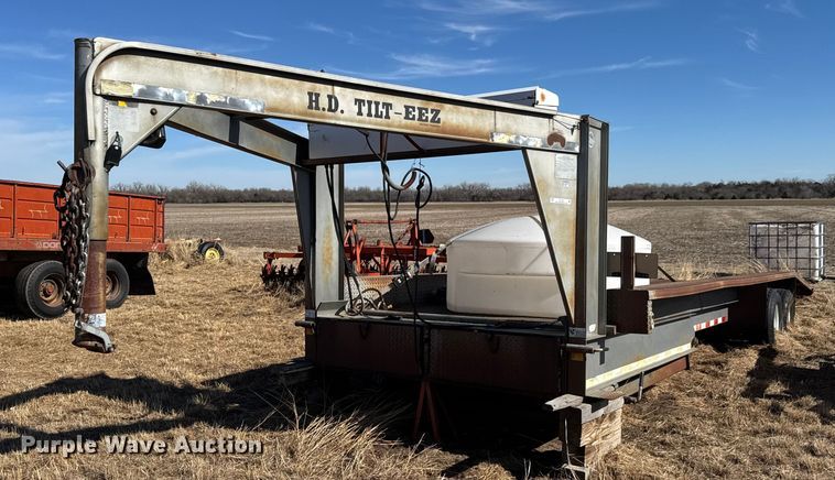 image for item ET1502 1999 Trailmann Tilt-eez tilt deck equipment trailer