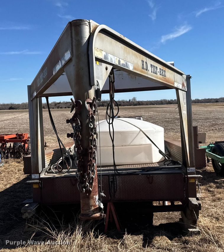 image for item ET1502 1999 Trailmann Tilt-eez tilt deck equipment trailer