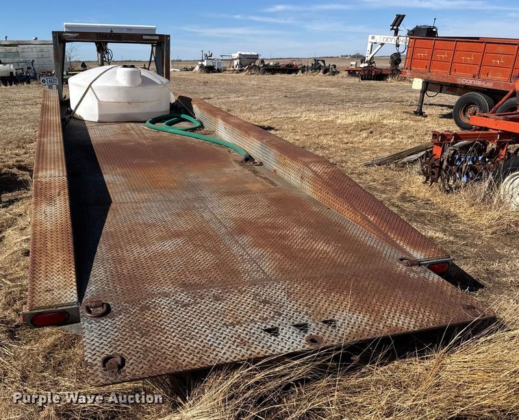 image for item ET1502 1999 Trailmann Tilt-eez tilt deck equipment trailer