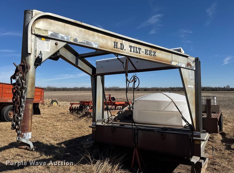 image for item ET1502 1999 Trailmann Tilt-eez tilt deck equipment trailer