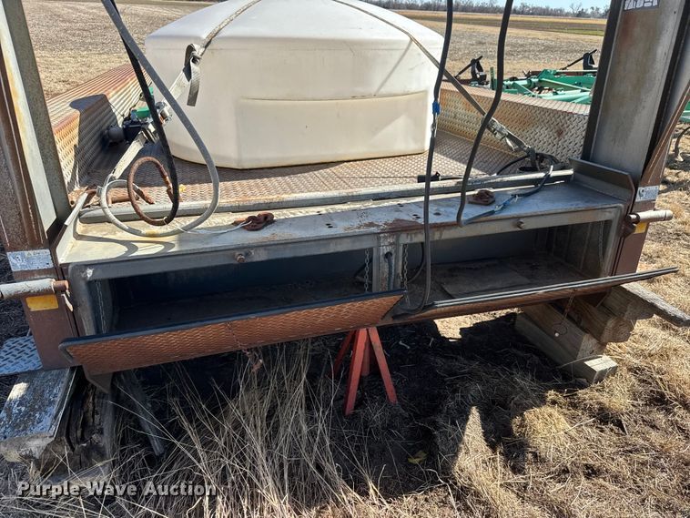 image for item ET1502 1999 Trailmann Tilt-eez tilt deck equipment trailer