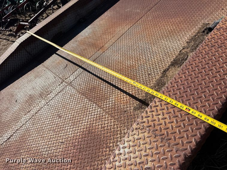 image for item ET1502 1999 Trailmann Tilt-eez tilt deck equipment trailer