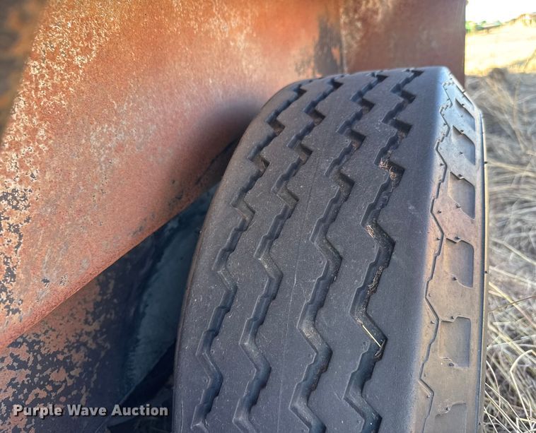 image for item ET1502 1999 Trailmann Tilt-eez tilt deck equipment trailer